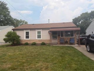 25264 Wiseman Street, Roseville, MI 48066
