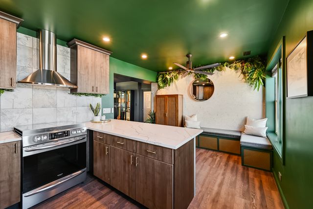 75 E Harris Avenue 3C, La Grange, IL 60525