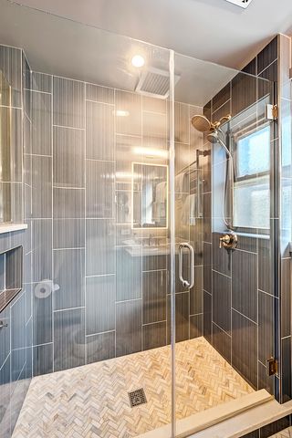 75 E Harris Avenue 3C, La Grange, IL 60525