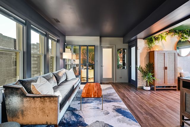 75 E Harris Avenue 3C, La Grange, IL 60525