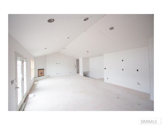 1640 Tide Pool Drive, Idaho Falls, ID 83401