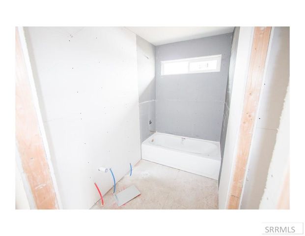 1640 Tide Pool Drive, Idaho Falls, ID 83401