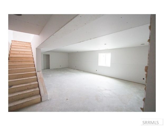 1640 Tide Pool Drive, Idaho Falls, ID 83401