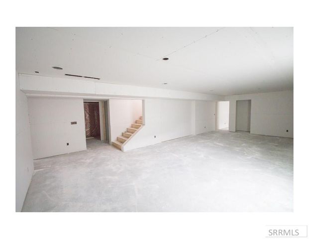 1640 Tide Pool Drive, Idaho Falls, ID 83401