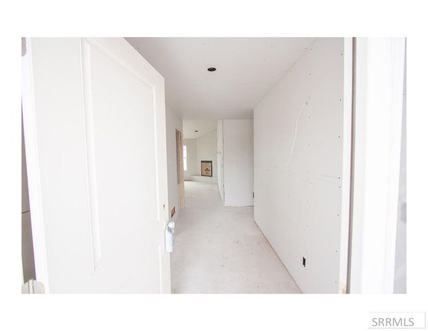 1640 Tide Pool Drive, Idaho Falls, ID 83401