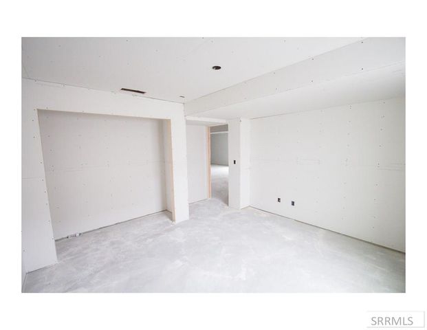 1640 Tide Pool Drive, Idaho Falls, ID 83401