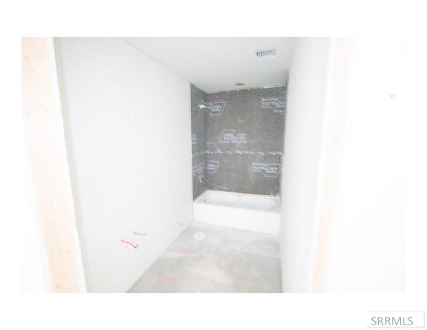 1640 Tide Pool Drive, Idaho Falls, ID 83401