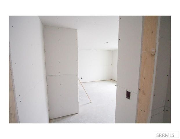 1640 Tide Pool Drive, Idaho Falls, ID 83401