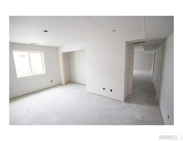 1640 Tide Pool Drive, Idaho Falls, ID 83401