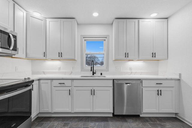 2706 S 48th STREET, Milwaukee, WI 53219