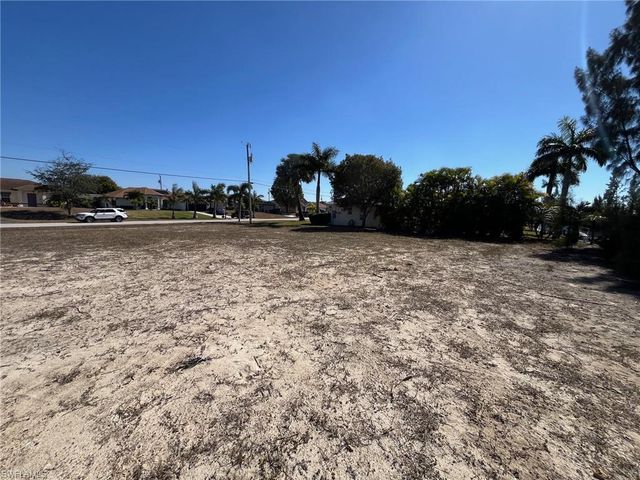 3748 SW 11th PL, Cape Coral, FL 33914