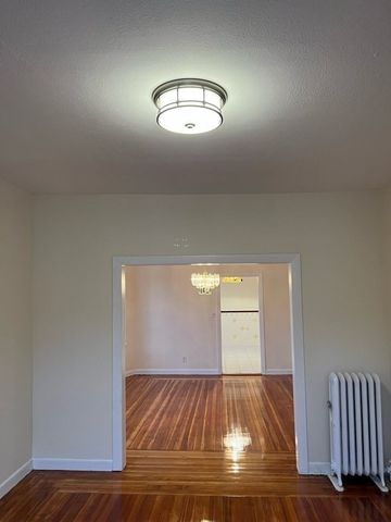 18 Woolson 3, Boston, MA 02126