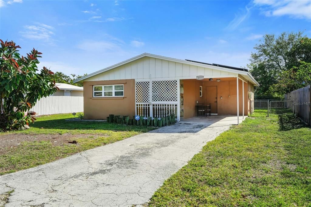 4855 WEST DRIVE, Fort Myers, FL 33907