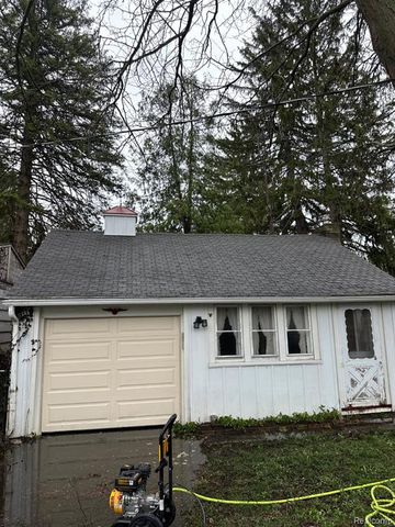 228 Borland Court, Saginaw, MI 48602