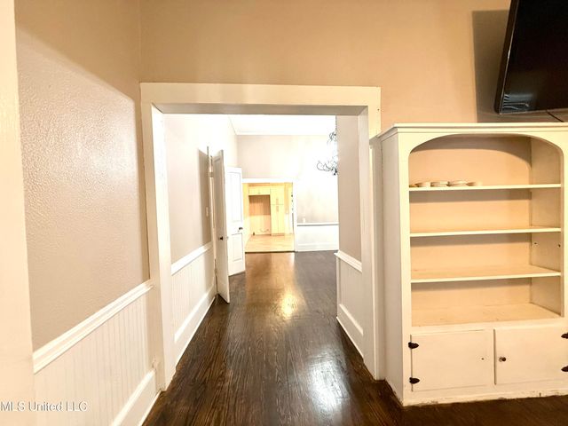 522 E Canal Street, Picayune, MS 39466