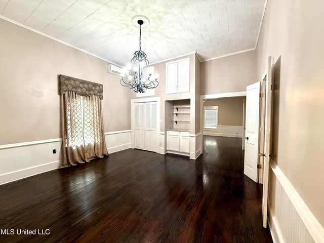 522 E Canal Street, Picayune, MS 39466