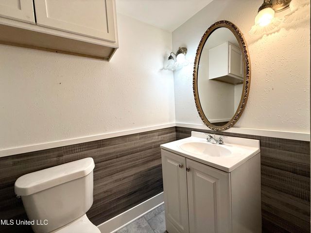 522 E Canal Street, Picayune, MS 39466