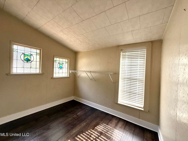 522 E Canal Street, Picayune, MS 39466