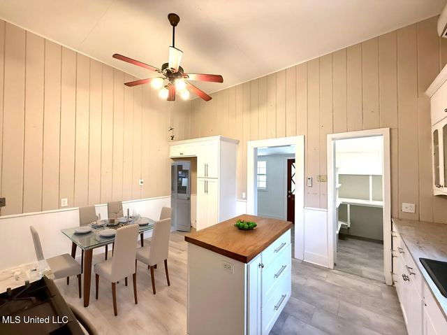 522 E Canal Street, Picayune, MS 39466