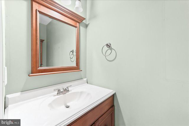 240 W MINER ST, West Chester, PA 19382