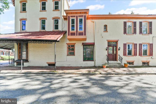 240 W MINER ST, West Chester, PA 19382