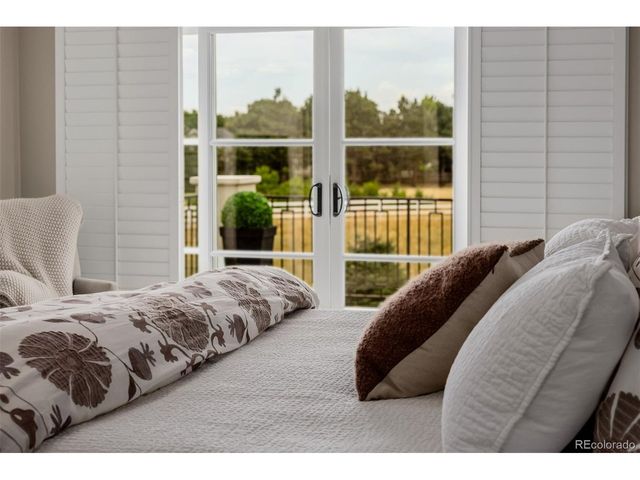 15075 E Pinewood Pl, Centennial, CO 80016