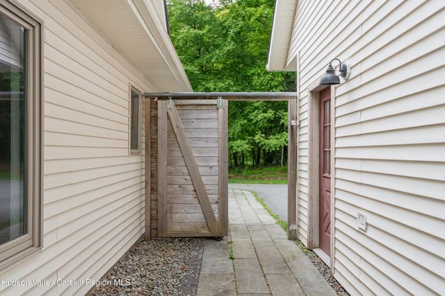 57 Anderson Road, Ellenville, NY 12428