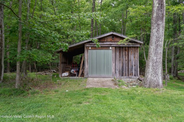57 Anderson Road, Ellenville, NY 12428