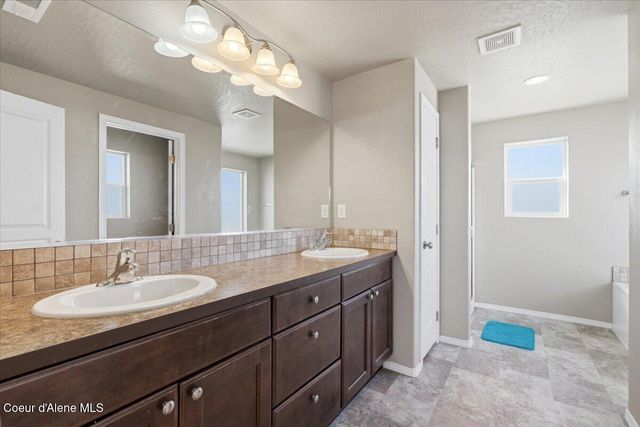 6264 W Alliance ST, Rathdrum, ID 83858