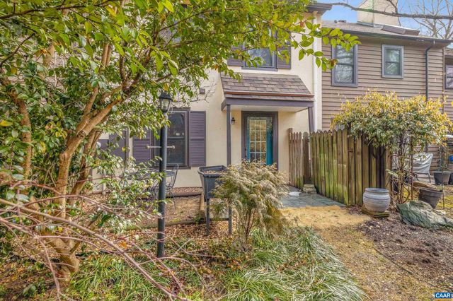 722 EXTON CT, Charlottesville, VA 22901