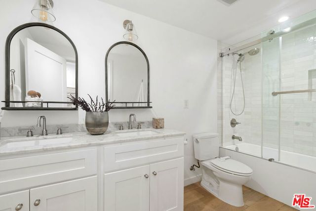 7881 Airlane Avenue, Los Angeles, CA 90045