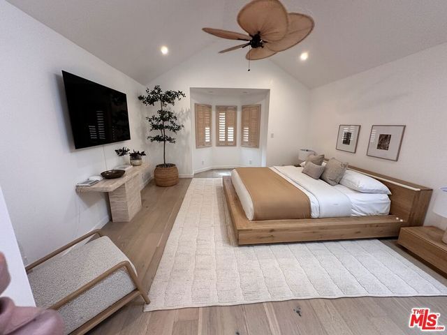 7881 Airlane Avenue, Los Angeles, CA 90045