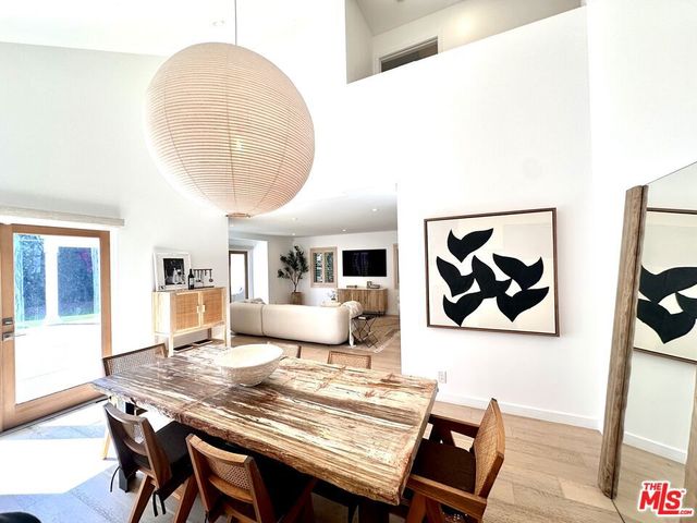 7881 Airlane Avenue, Los Angeles, CA 90045