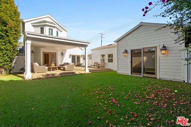 7881 Airlane Avenue, Los Angeles, CA 90045