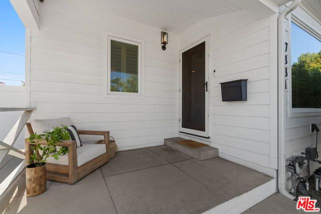 7881 Airlane Avenue, Los Angeles, CA 90045