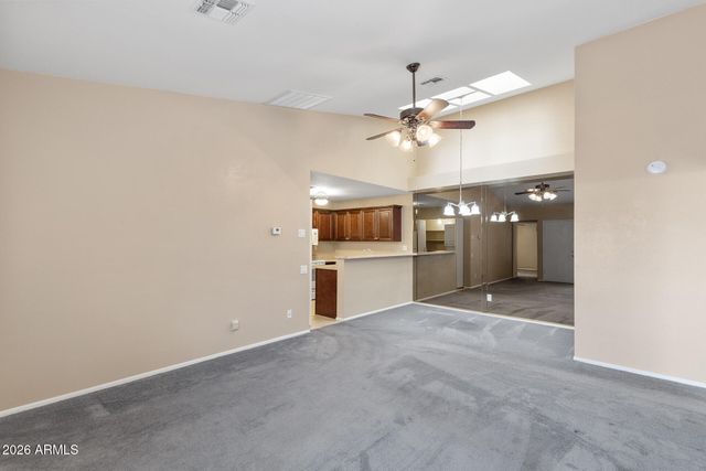 4449 E VINEYARD Road, Phoenix, AZ 85042