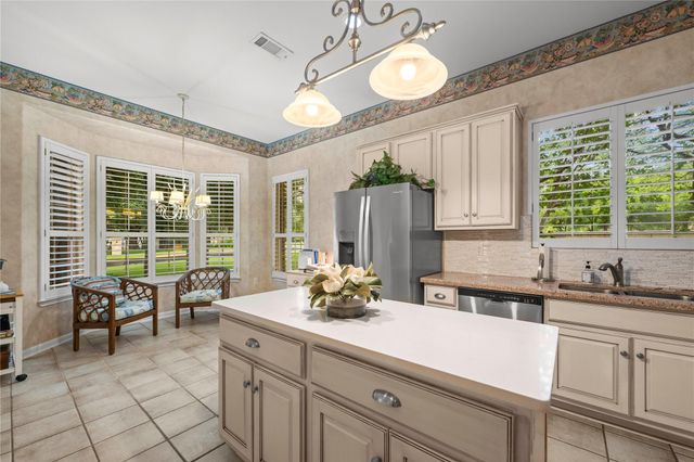 101 Yaupon LN, Georgetown, TX 78633