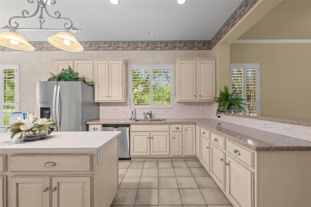 101 Yaupon LN, Georgetown, TX 78633