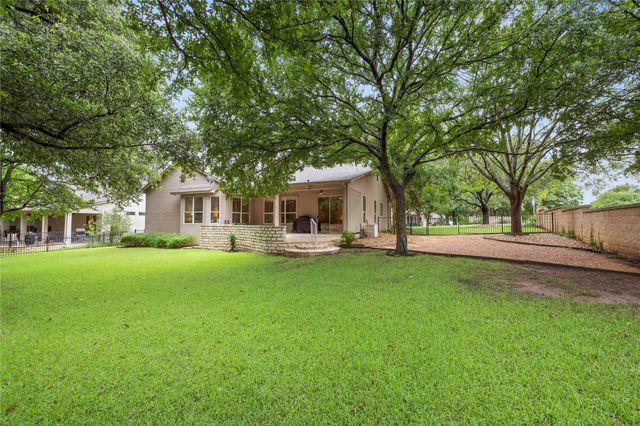 101 Yaupon LN, Georgetown, TX 78633