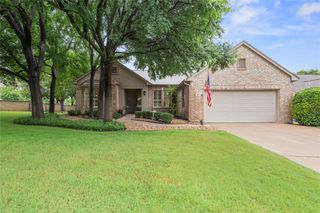 101 Yaupon LN, Georgetown, TX 78633