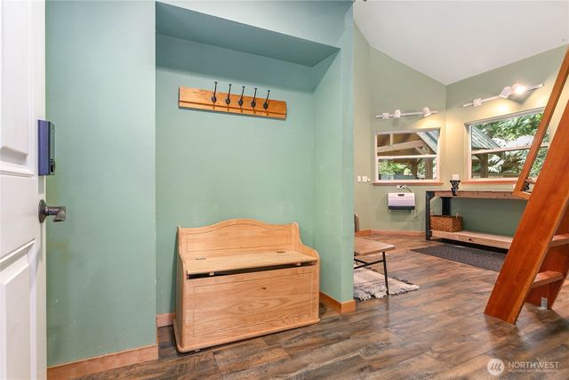 21012 Pinnacle Road, Glacier, WA 98244