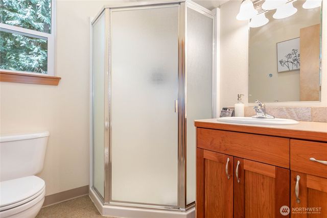 21012 Pinnacle Road, Glacier, WA 98244
