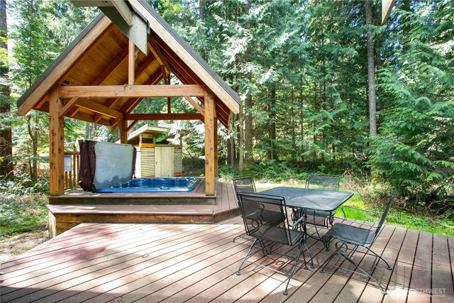 21012 Pinnacle Road, Glacier, WA 98244