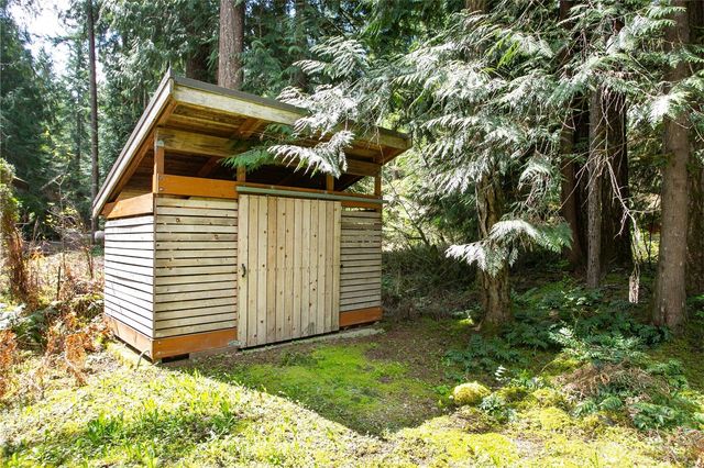 21012 Pinnacle Road, Glacier, WA 98244