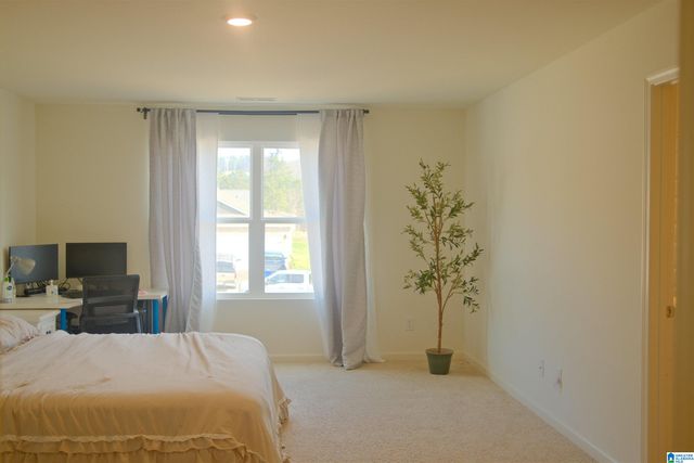 6990 SOUTHERN TRACE LOOP, Leeds, AL 35094