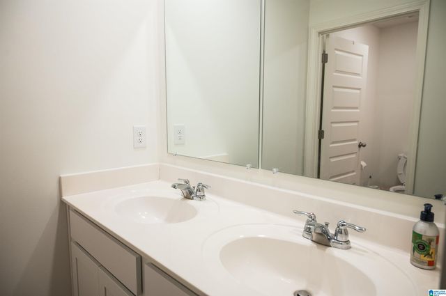 6990 SOUTHERN TRACE LOOP, Leeds, AL 35094