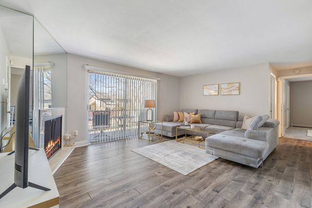 11116 S 84 Avenue 2B, Palos Hills, IL 60465