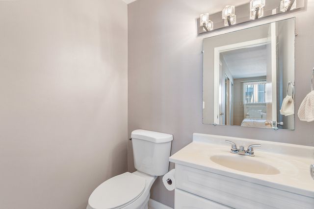 11116 S 84 Avenue 2B, Palos Hills, IL 60465