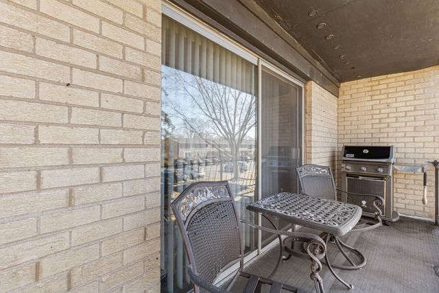 11116 S 84 Avenue 2B, Palos Hills, IL 60465