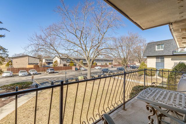 11116 S 84 Avenue 2B, Palos Hills, IL 60465